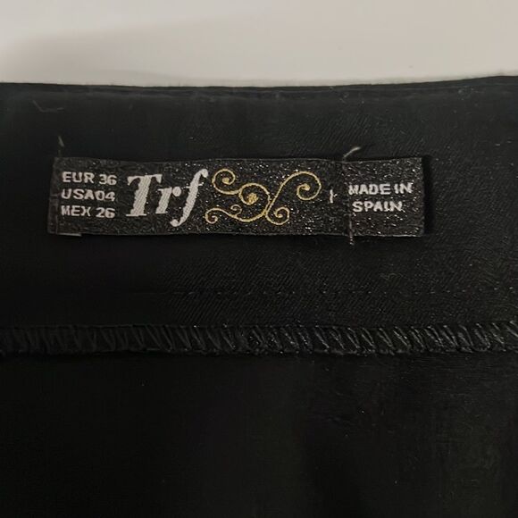 Size 4 TRF Black mini skirt w/ black rhinestone detail Zara - Picture 6 of 12